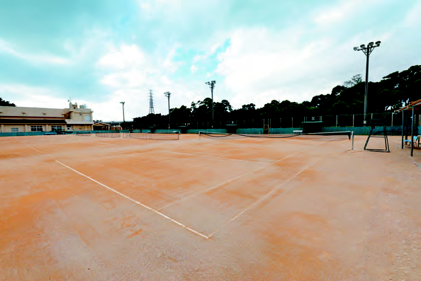 沖縄市庭球場