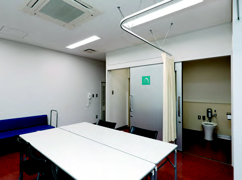 ドーピングコントロール室